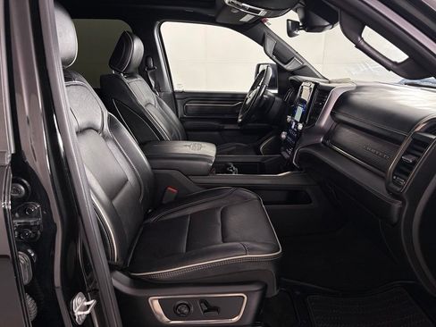 Used 2020 RAM 1500 Limited w/ Black Appearance Package AWD/4WD image 45