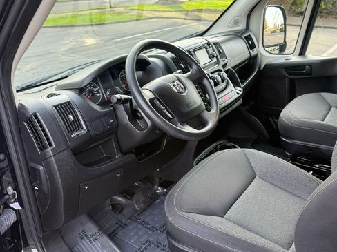 Used 2016 RAM ProMaster 2500 w/ Interior Convenience Group image 14