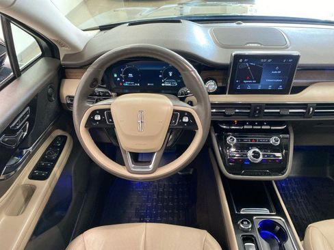 Certified 2022 Lincoln Corsair Reserve w/ Equipment Group 201A image 11