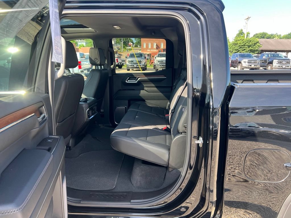 Used 2024 GMC Sierra 1500 Denali AWD/4WD image 17