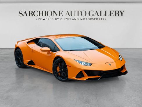 Used 2020 Lamborghini Huracan EVO AWD/4WD image 2