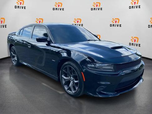 Used 2019 Dodge Charger R/T RWD image 7