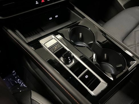 New 2026 Volkswagen Atlas Peak Edition AWD/4WD image 14