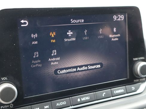 Used 2024 Nissan Rogue SV w/ SV Premium Package FWD image 9