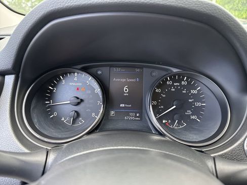 Certified 2019 Nissan Rogue Sport SV FWD image 41