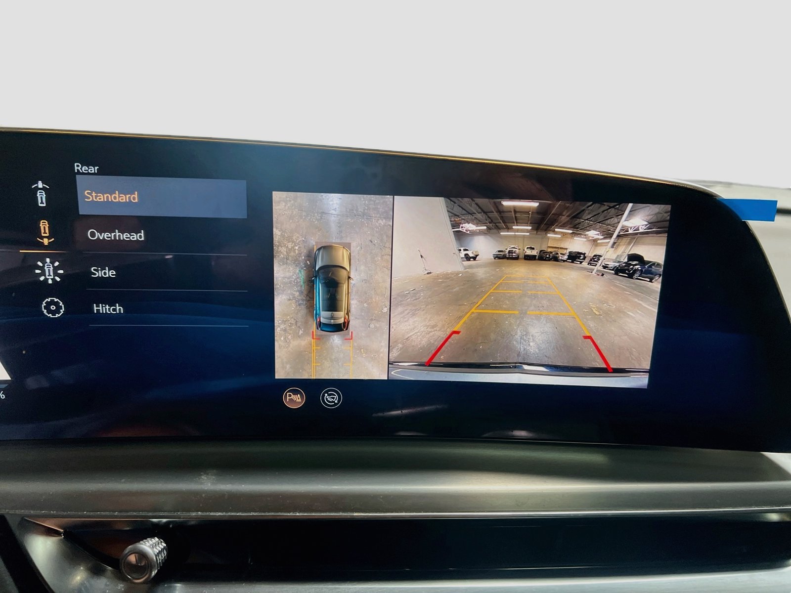 Used 2025 Cadillac Lyriq Sport AWD/4WD image 13