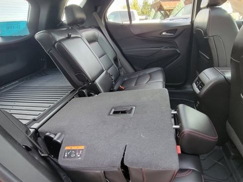 Used 2022 Chevrolet Equinox RS w/ RS Leather Package image 49