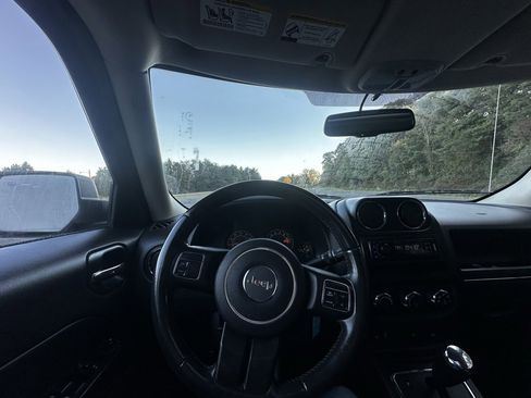 Used 2015 Jeep Patriot High Altitude image 10