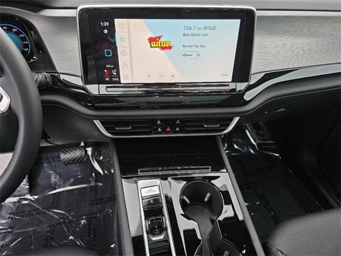 New 2025 Volkswagen Atlas Cross Sport SE image 15