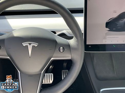 Used 2025 Tesla Model Y Performance AWD/4WD image 40