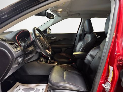 Used 2019 Jeep Compass Trailhawk w/ Leather Interior Group image 12