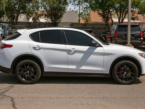 Used 2019 Alfa Romeo Stelvio Ti Sport w/ Quick Order Package 22S Sport AWD/4WD image 4