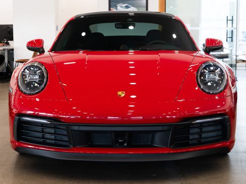 Used 2020 Porsche 911 Carrera S RWD image 2