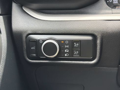 Certified 2023 Ford Explorer XLT RWD image 26