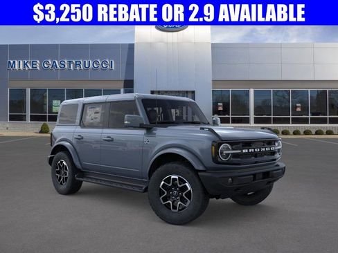 New 2025 Ford Bronco Outer Banks AWD/4WD image 7