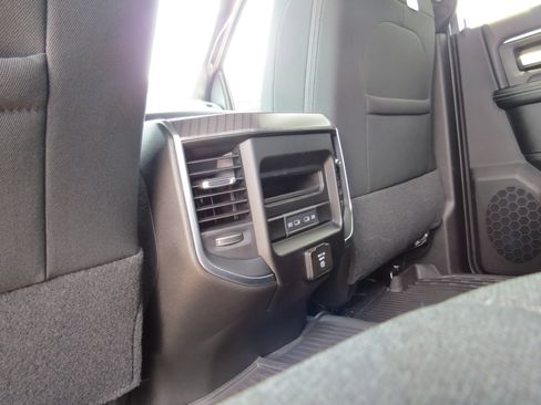 New 2026 RAM 3500 Big Horn AWD/4WD image 19