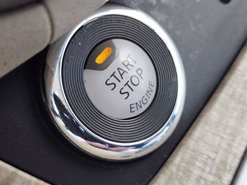 Used 2019 Nissan Murano SV image 17