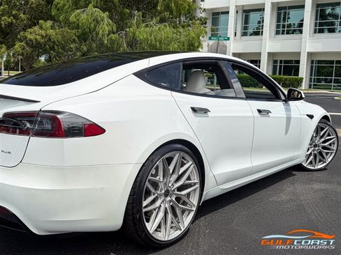 Used 2022 Tesla Model S Plaid AWD/4WD image 53