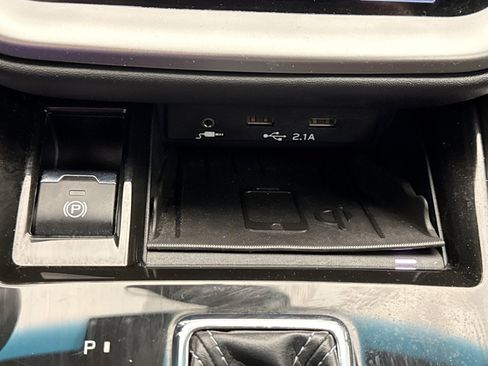 Used 2022 Subaru Outback Premium AWD/4WD image 15