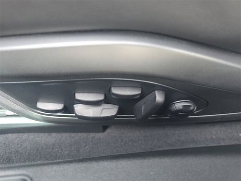 Used 2025 Porsche 911 Carrera 4 GTS image 23