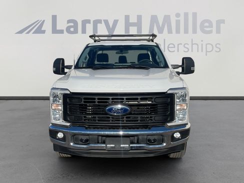 Used 2024 Ford F250 XL w/ XL Chrome Package image 8
