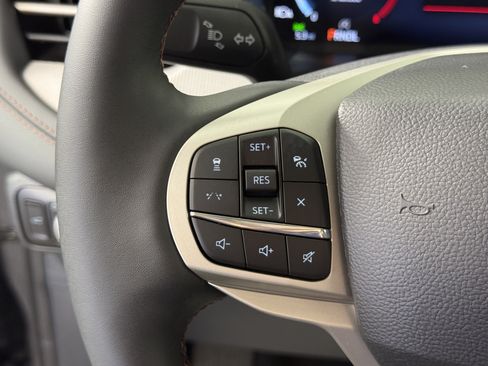 New 2026 Ford Explorer Active w/ Active Comfort Package RWD image 26