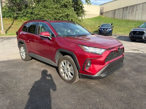 Used 2025 Toyota RAV4 XLE Premium w/ Weather Package AWD/4WD image 3