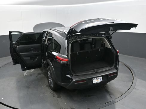 Used 2024 Nissan Pathfinder SV image 44