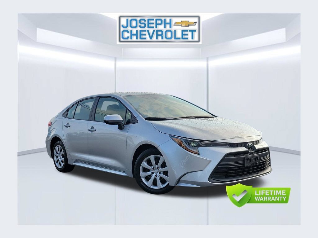 Used 2024 Toyota Corolla LE FWD 360° Tour