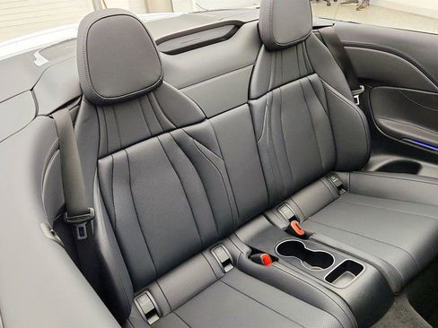 Used 2025 Mercedes-Benz CLE 450 4MATIC Cabriolet image 21