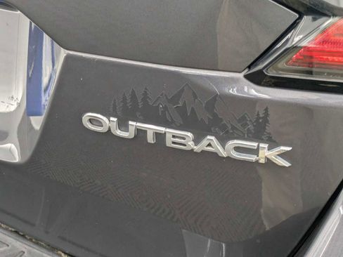 Used 2022 Subaru Outback Limited w/ Popular Package #2 image 11
