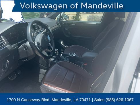 Used 2024 Volkswagen Tiguan SEL R-Line AWD/4WD image 6