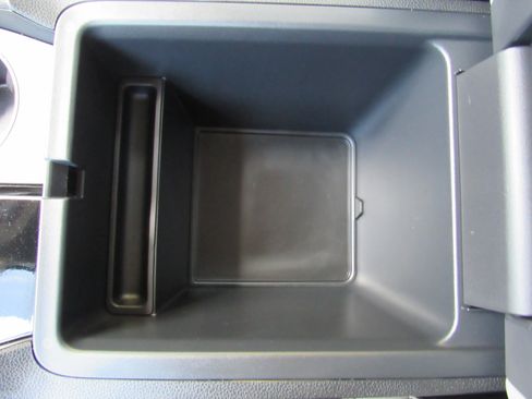 Used 2025 Honda Pilot Touring image 25