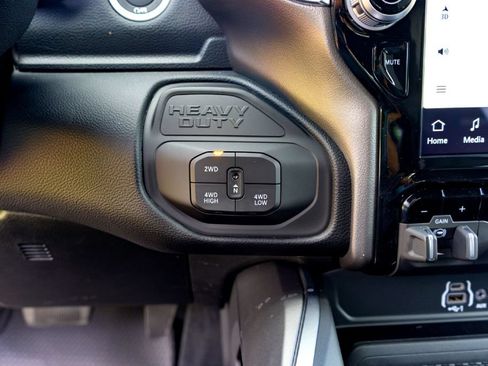 New 2026 RAM 2500 Laramie w/ Night Edition AWD/4WD image 19