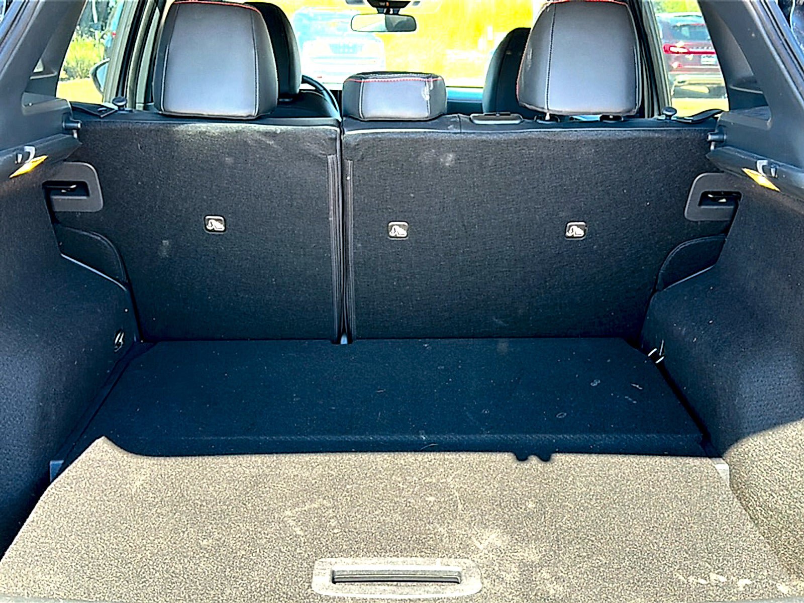 Used 2025 Nissan Kicks SR FWD image 22