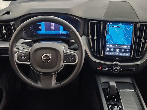 Certified 2025 Volvo XC60 B5 Core AWD/4WD image 26
