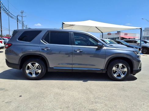 Used 2024 Honda Pilot EX-L image 9