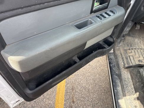 Used 2014 Ford F150 XLT AWD/4WD image 16