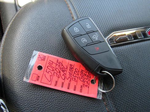 Used 2025 GMC Sierra 2500 AT4 AWD/4WD image 21