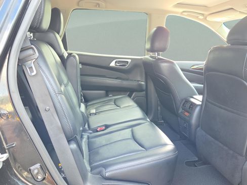 Used 2015 Nissan Pathfinder Platinum FWD image 14