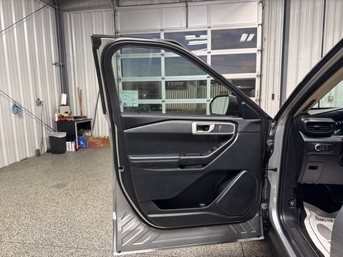 Used 2021 Ford Explorer 4WD image 7