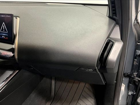 Used 2025 BMW X3 xDrive30i w/ Premium Package image 19