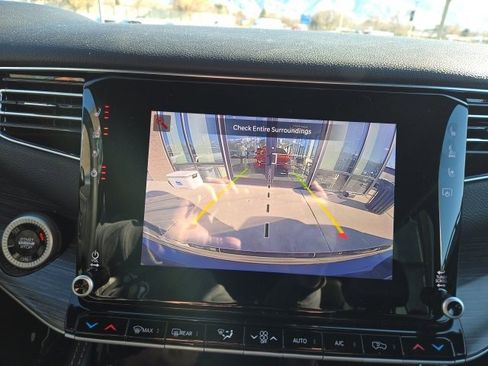 Used 2024 Jeep Wagoneer L Series II w/ Flexible Seating Group image 17