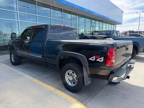 Used 2007 Chevrolet Silverado 2500 LT w/ Heavy-Duty Power Package AWD/4WD image 2