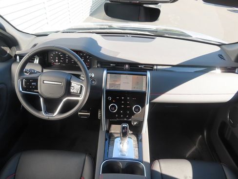 Used 2023 Land Rover Discovery Sport SE R-Dynamic image 5