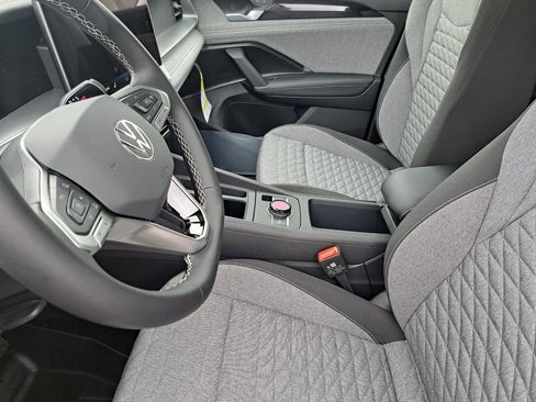 New 2026 Volkswagen Tiguan S image 17