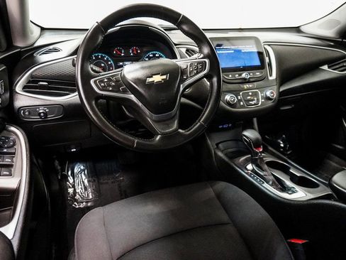 Used 2022 Chevrolet Malibu RS image 13