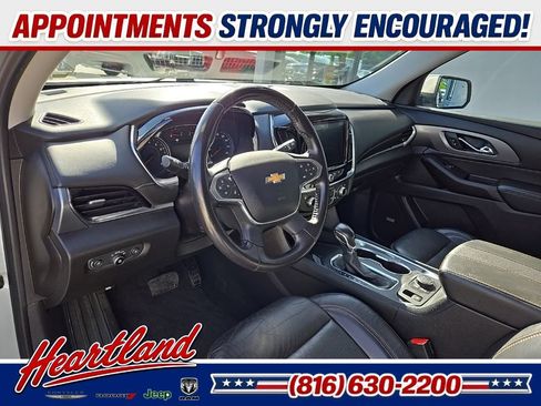 Used 2021 Chevrolet Traverse Premier AWD/4WD image 37