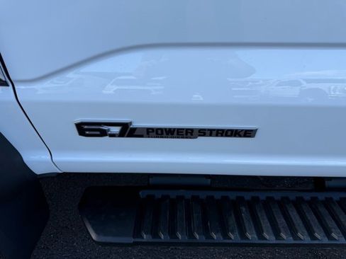 New 2026 Ford F550 4x4 Crew Cab w/ XLT Value Package image 12