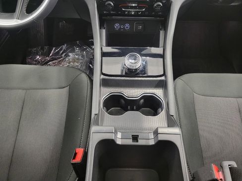 Used 2025 Jeep Grand Cherokee L Laredo AWD/4WD image 18